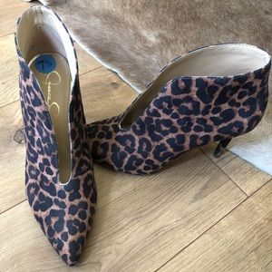 Brand new Jessica Simpson pumps